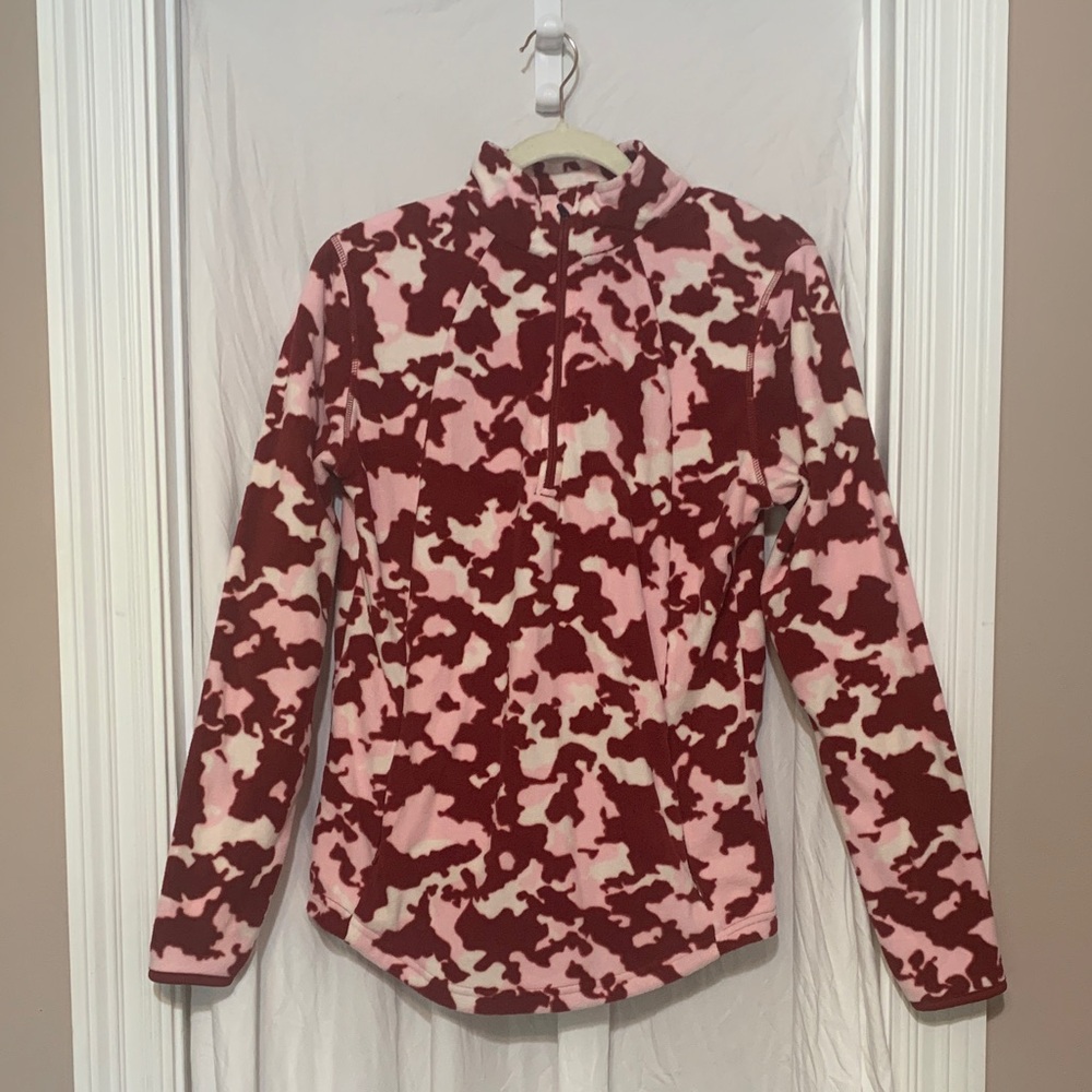 BCG Red and Pink Camouflage Fleece Zip neck Top with two front zip pockets EUC